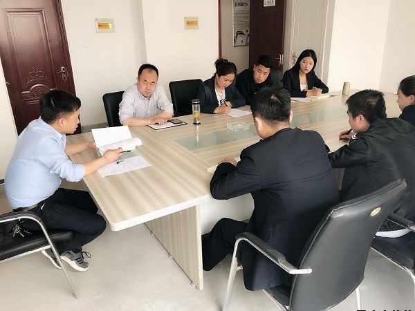 能源供應(yīng)公司開展供熱知識培訓(xùn)(圖2) 能源供應(yīng)公司開展供熱知識培訓(xùn)(圖2)