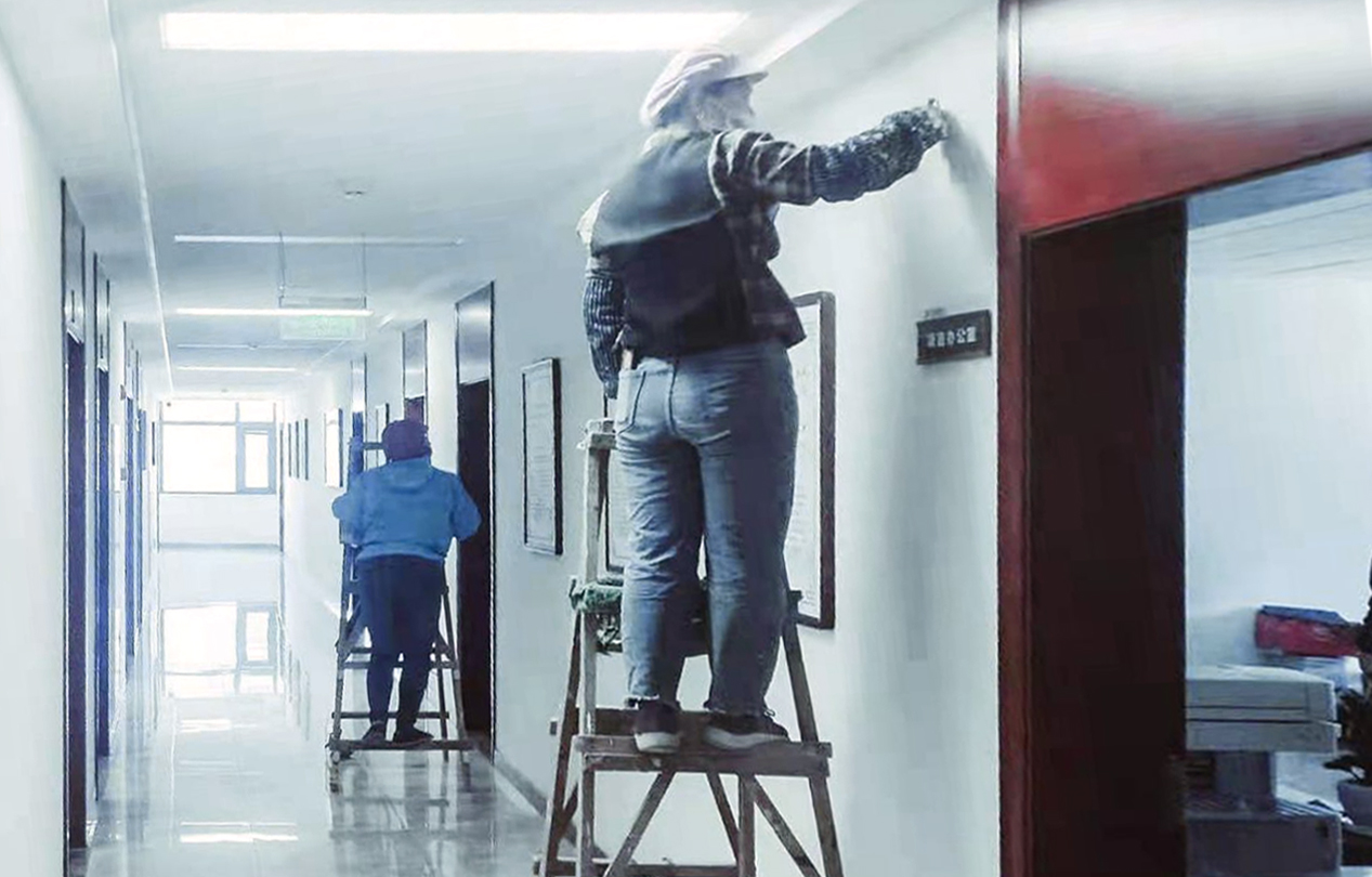 泓潤物業(yè)公司開展設(shè)施維護(hù)工作(圖2) 泓潤物業(yè)公司開展設(shè)施維護(hù)工作(圖2)