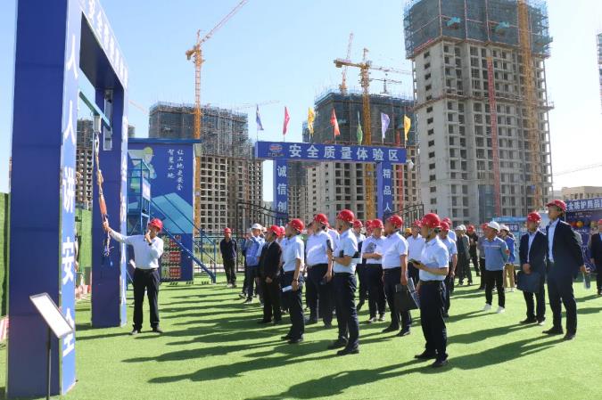 泓源公司開展安全生產(chǎn)月活動——重點建設(shè)項目觀摩學習(圖2)