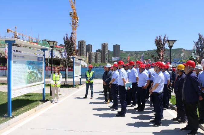 泓源公司開展安全生產(chǎn)月活動——重點建設(shè)項目觀摩學習(圖3)