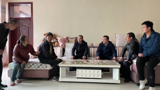 泓源公司赴幫扶村開展走訪慰問活動(圖2) 泓源公司赴幫扶村開展走訪慰問活動(圖2)