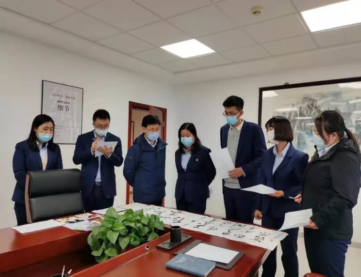 學(xué)黨史 頌黨恩 傳家風(fēng) 助成長(zhǎng)——泓源公司婦委會(huì)第一屆親子閱讀活動(dòng)圓滿結(jié)束(圖2) 學(xué)黨史 頌黨恩 傳家風(fēng) 助成長(zhǎng)——泓源公司婦委會(huì)第一屆親子閱讀活動(dòng)圓滿結(jié)束(圖2)